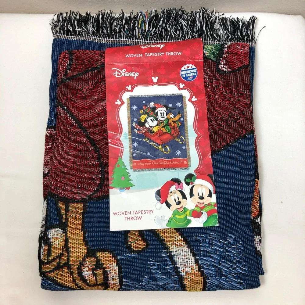Disney Mickey Minnie Pluto Sleigh Ride Woven Made USA Tapestry Throw 48x60 Inch